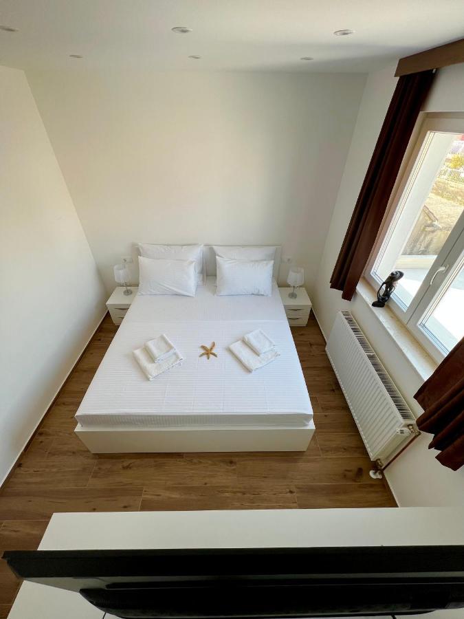 Vila Zrina - Apartmani Трогир Экстерьер фото