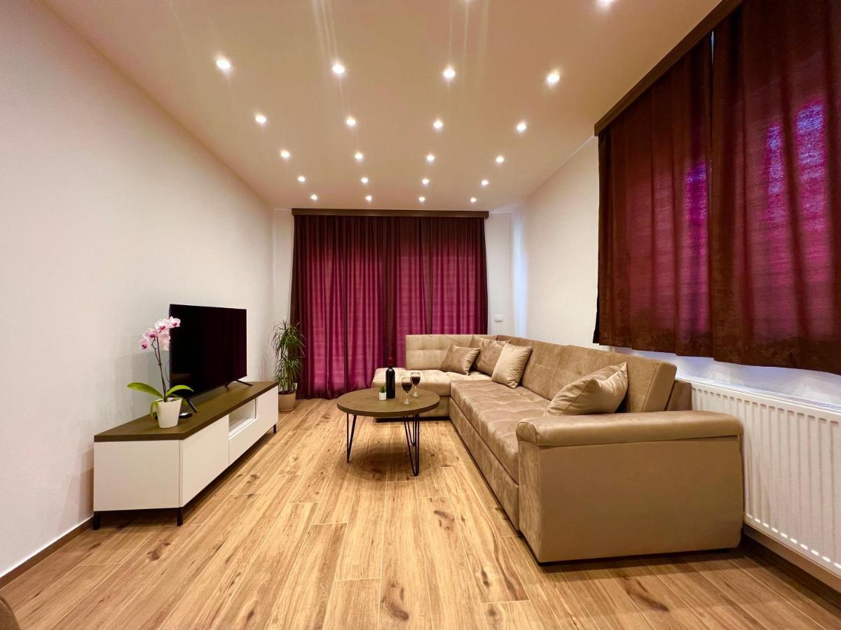 Vila Zrina - Apartmani Трогир Экстерьер фото